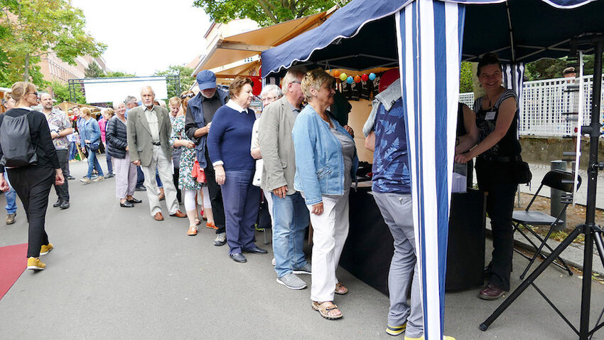 Volksfeststimmung beim Kulturvolk-Sommerfest 2018 in der Ruhrstraße © Kulturvolk | Freie Volksbühne Berlin e.V.