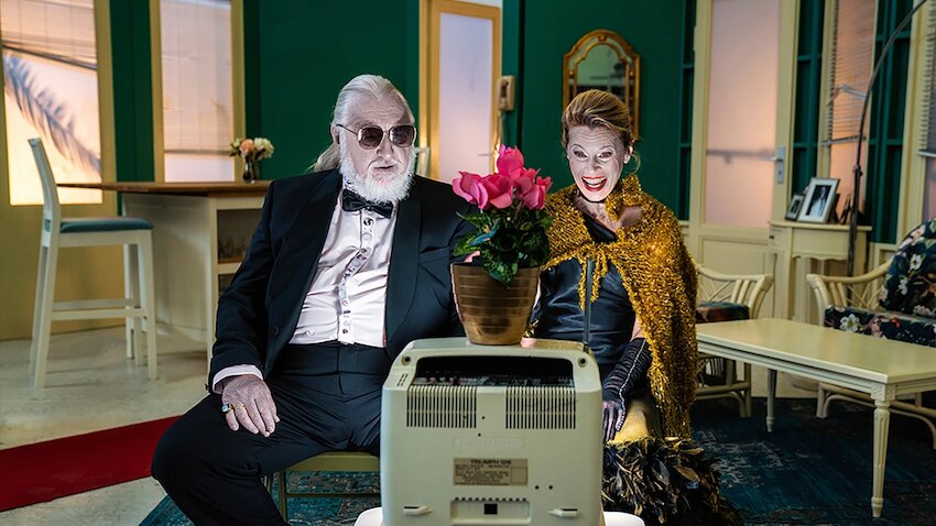 Henry und Emily (Felix von Manteuffel und Leslie Malton) bei der Oscar-Verleihung © Thomas Raese