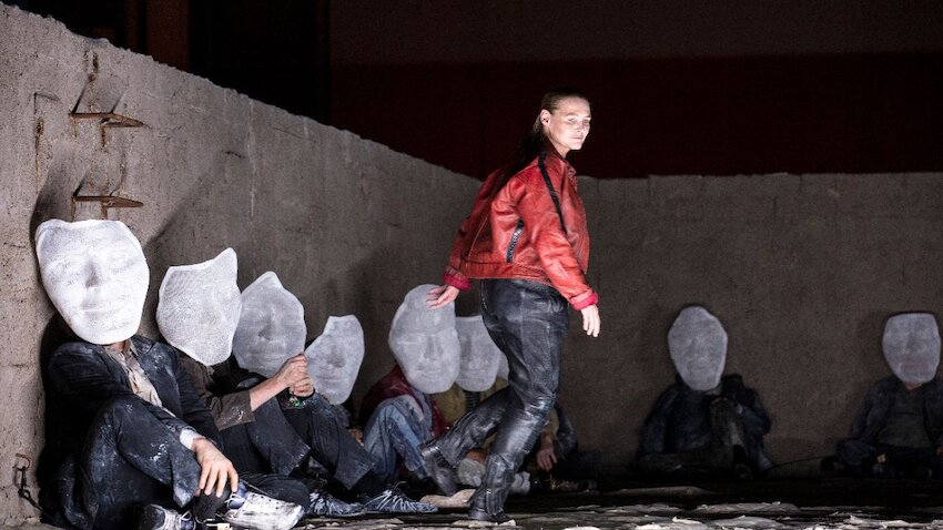 Gefängnis- statt Freiheitsoper: Ingela Brimberg in der Titelrolle von Beethovens „Fidelio“ in der Deutschen Oper Berlin © Bernd Uhlig