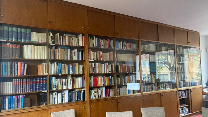 Die Bibliothek im Haus von Kulturvolk &copy; Ralf Stabel