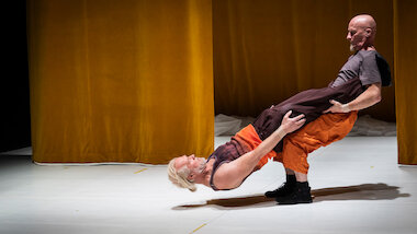 Glorious Bodies_Circumstances_Chamaeleon Berlin_Play_Heroen Bollaert_02 © Heroen Bollaert