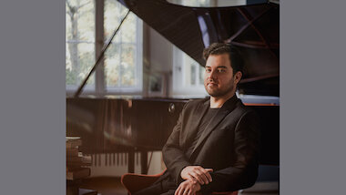 Burak Çebi  Clara Evens - 003 quadrat (002) &copy; Clara Evens