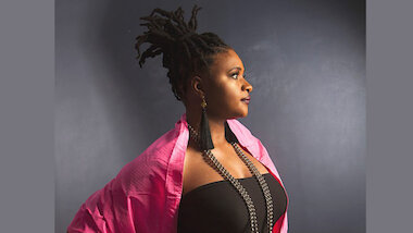 Lizz_Wrightbe_Hollis_King &copy; Hollis King