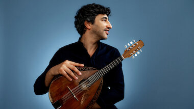 Avi Avital__Harald Hoffmann © Harald Hoffmann