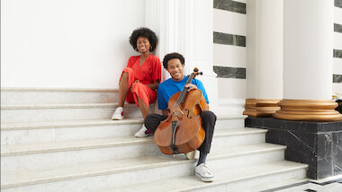 Kanneh-Masons-Sheku-Isata_Jake-Turney © Jake Turney