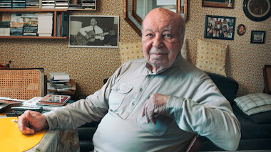 Coco_Schumann &copy; Emilio Esbardo, Wikimedia Commons, 2012