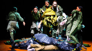 Mutter Courage und ihre Kinder in Berlin: Maxim Gorki Theater