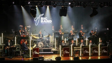 Bigband BW © Peter Zylajew